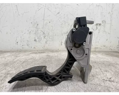 VOLVO VNL Throttle Body Assembly