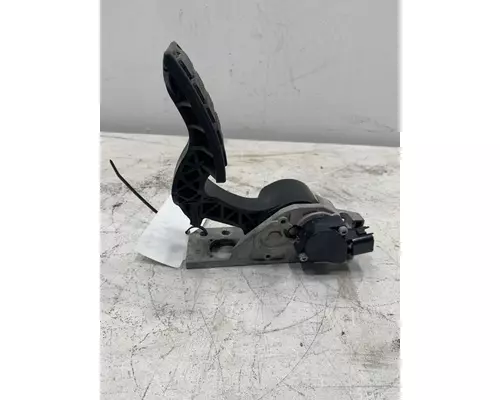 VOLVO VNL Throttle Body Assembly