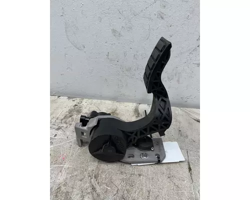 VOLVO VNL Throttle Body Assembly