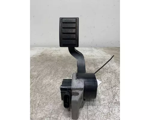 VOLVO VNL Throttle Pedal