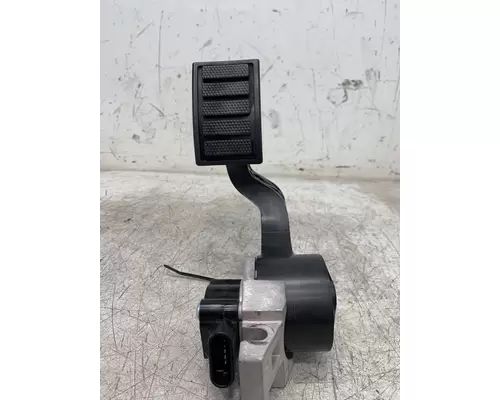 VOLVO VNL Throttle Pedal