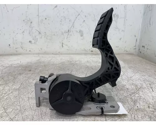 VOLVO VNL Throttle Pedal