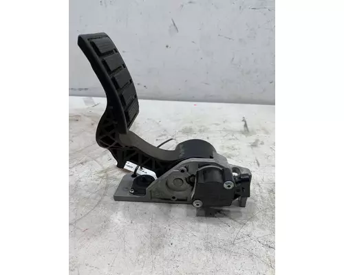 VOLVO VNL Throttle Pedal