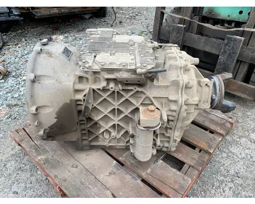 VOLVO VNL Transmission Assembly