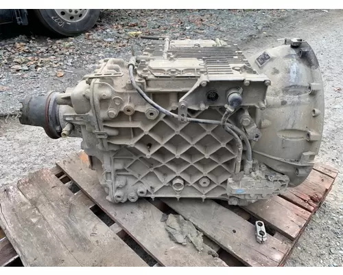 VOLVO VNL Transmission Assembly