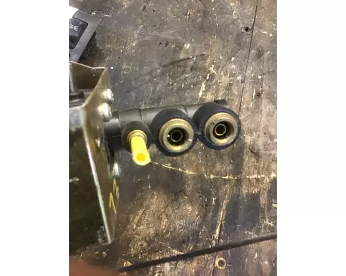 VOLVO VNL Valve, Brake