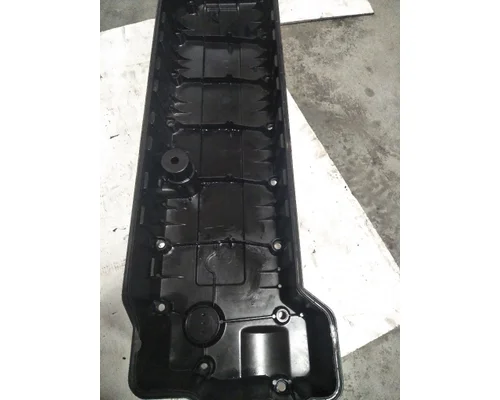 VOLVO VNL Valve Cover