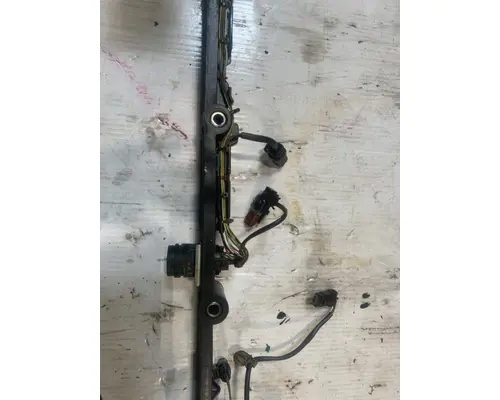 VOLVO VNL Valve Cover