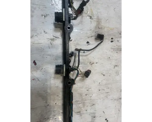 VOLVO VNL Valve Cover