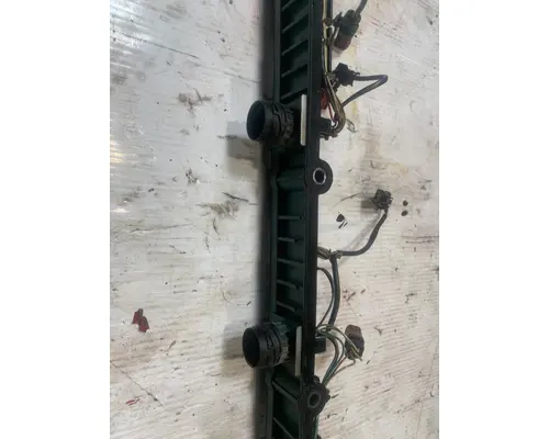 VOLVO VNL Valve Cover