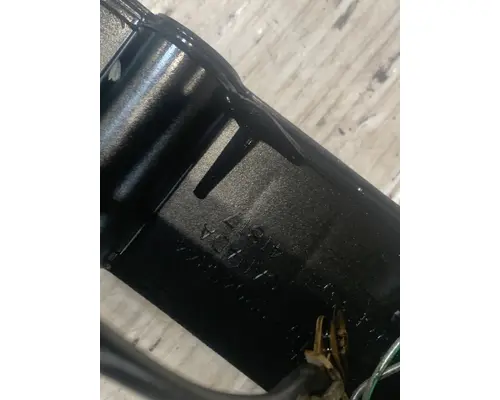 VOLVO VNL Valve Cover