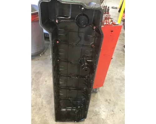 VOLVO VNL Valve Cover