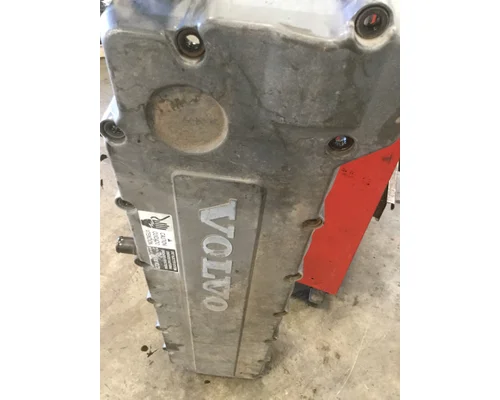 VOLVO VNL Valve Cover