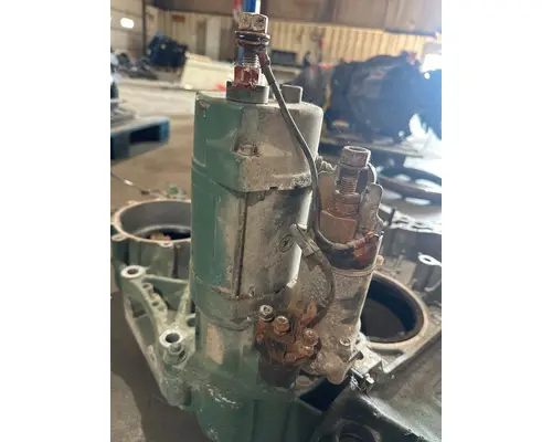 VOLVO VNL Valve Cover