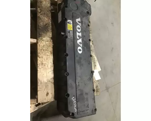 VOLVO VNL Valve Cover