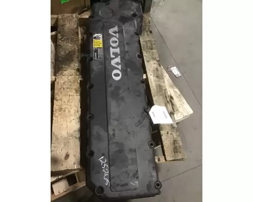 VOLVO VNL Valve Cover