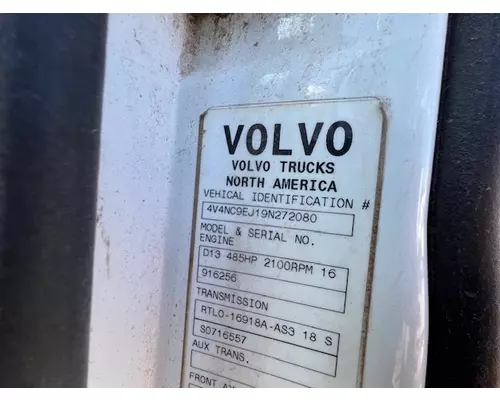 VOLVO VNL Vehicle For Sale