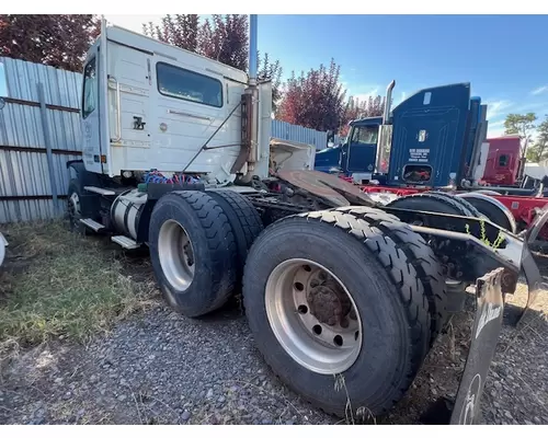 VOLVO VNL Vehicle For Sale