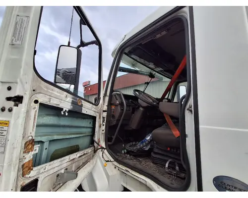 VOLVO VNL Vehicle For Sale