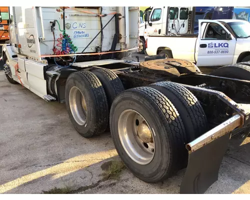 VOLVO VNL WHOLE TRUCK FOR PARTS