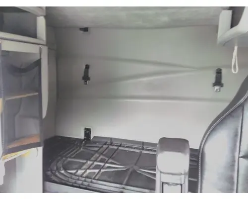 VOLVO VNL WHOLE TRUCK FOR RESALE