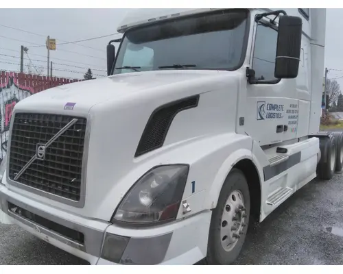 VOLVO VNL WHOLE TRUCK FOR RESALE