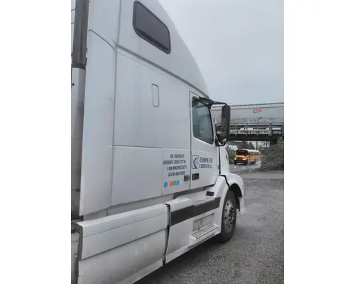 VOLVO VNL WHOLE TRUCK FOR RESALE
