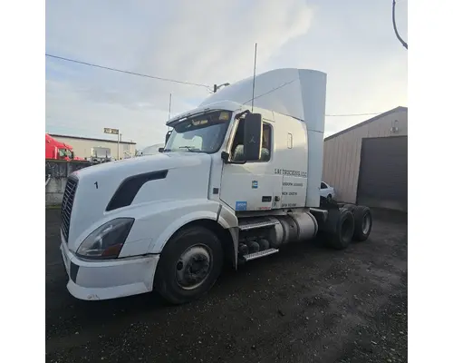 VOLVO VNL WHOLE TRUCK FOR RESALE