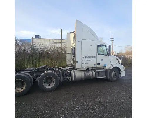 VOLVO VNL WHOLE TRUCK FOR RESALE