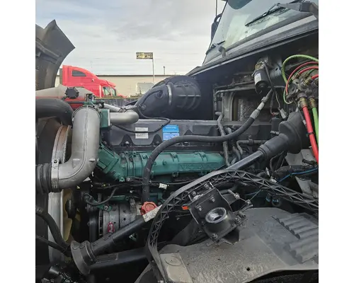 VOLVO VNL WHOLE TRUCK FOR RESALE