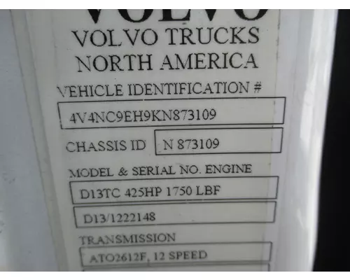 VOLVO VNL WHOLE TRUCK FOR RESALE