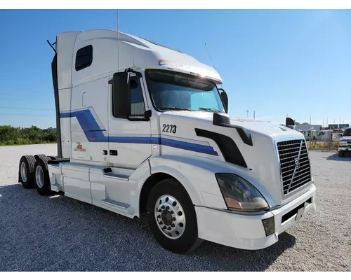 VOLVO VNL WHOLE TRUCK FOR RESALE