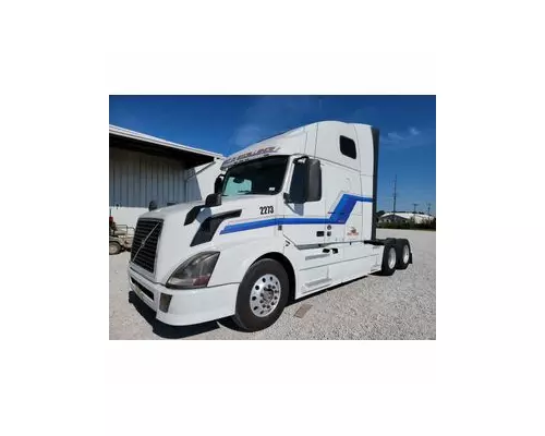 VOLVO VNL WHOLE TRUCK FOR RESALE