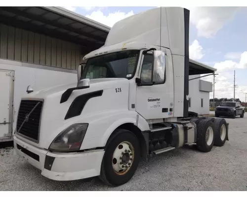VOLVO VNL WHOLE TRUCK FOR RESALE
