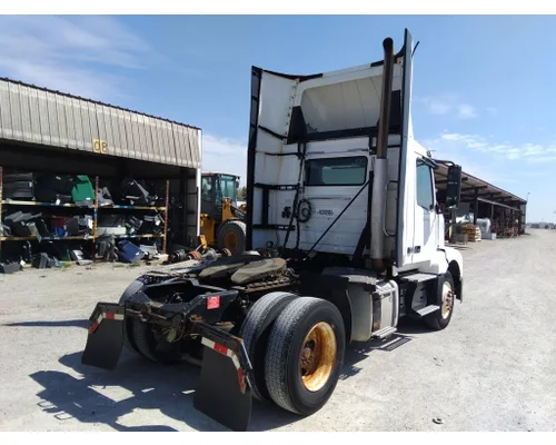 VOLVO VNL WHOLE TRUCK FOR RESALE
