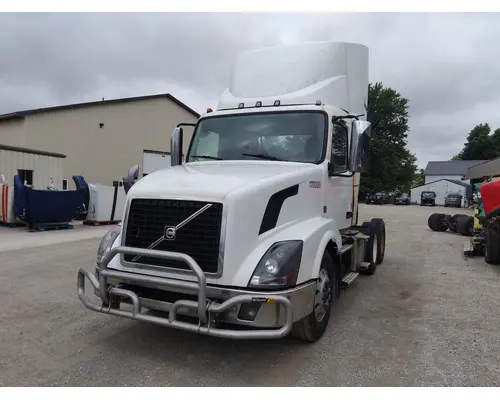 VOLVO VNL WHOLE TRUCK FOR RESALE