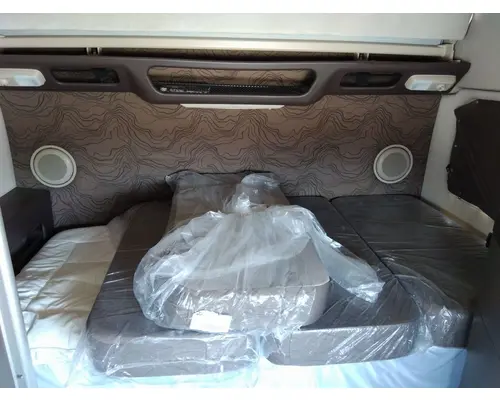 VOLVO VNL WHOLE TRUCK FOR RESALE