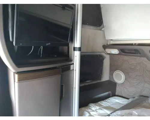 VOLVO VNL WHOLE TRUCK FOR RESALE