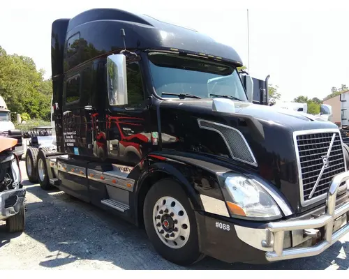 VOLVO VNL WHOLE TRUCK FOR RESALE