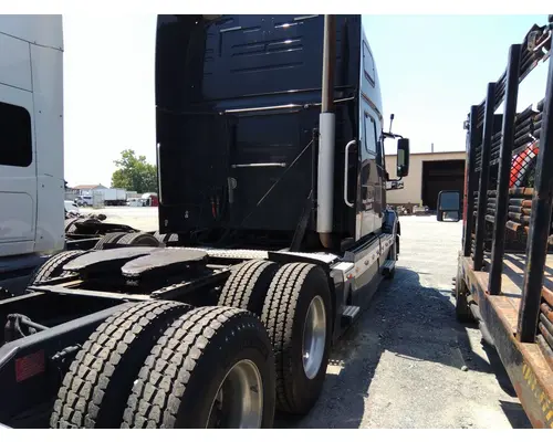 VOLVO VNL WHOLE TRUCK FOR RESALE