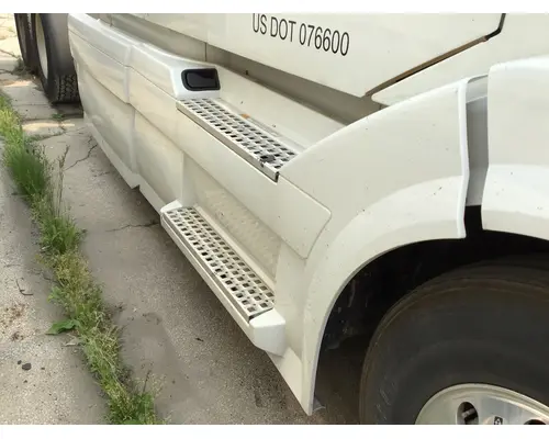 VOLVO VNL WHOLE TRUCK FOR RESALE