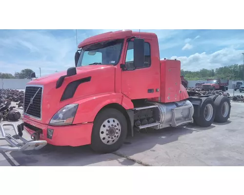 VOLVO VNL WHOLE TRUCK FOR RESALE