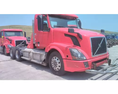 VOLVO VNL WHOLE TRUCK FOR RESALE