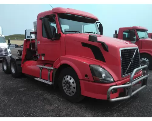 VOLVO VNL WHOLE TRUCK FOR RESALE