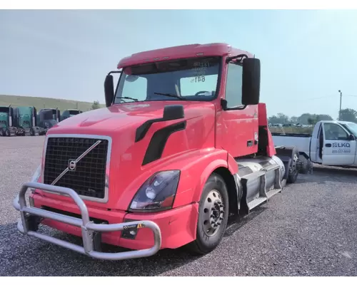 VOLVO VNL WHOLE TRUCK FOR RESALE