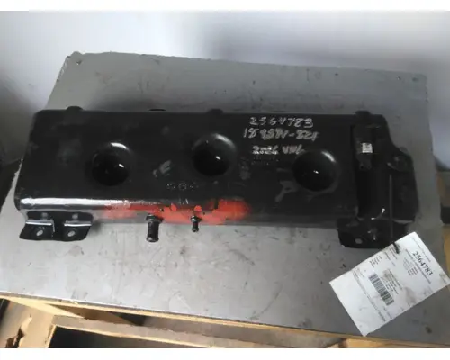 VOLVO VNL WINDSHIELD WASHER RESERVOIR