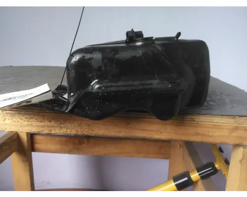 VOLVO VNL WINDSHIELD WASHER RESERVOIR