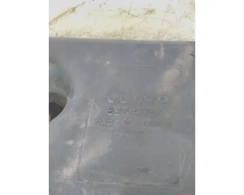 VOLVO VNL WINDSHIELD WASHER RESERVOIR