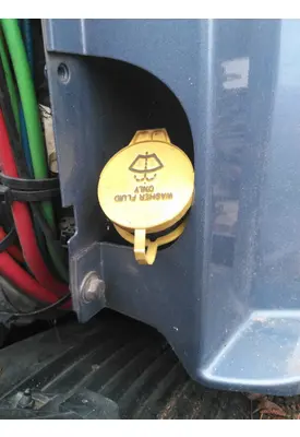 VOLVO VNL WINDSHIELD WASHER RESERVOIR
