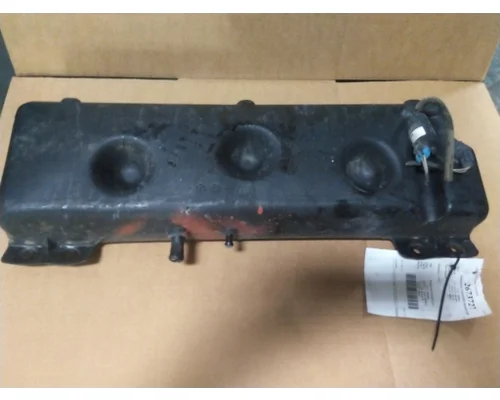 VOLVO VNL WINDSHIELD WASHER RESERVOIR
